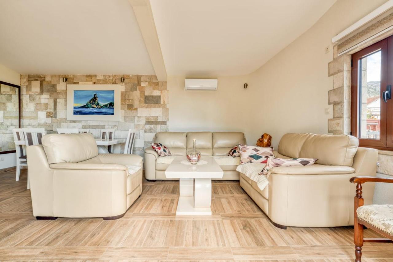 Savovic_Lux Apartment Petrovac Екстериор снимка