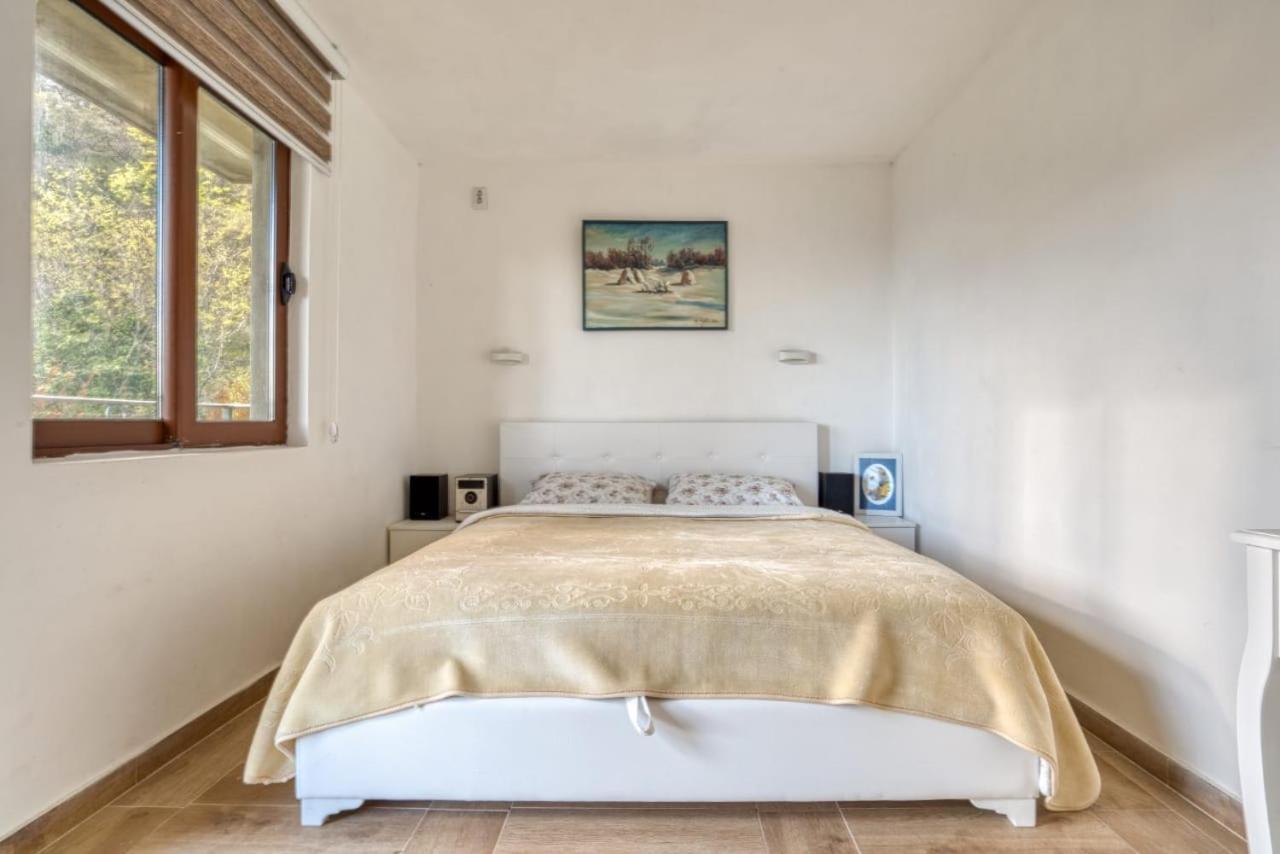 Savovic_Lux Apartment Petrovac Екстериор снимка