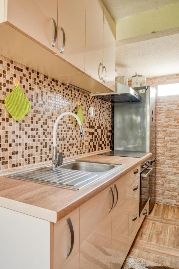 Savovic_Lux Apartment Petrovac Екстериор снимка