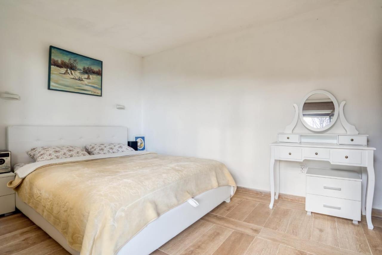 Savovic_Lux Apartment Petrovac Екстериор снимка