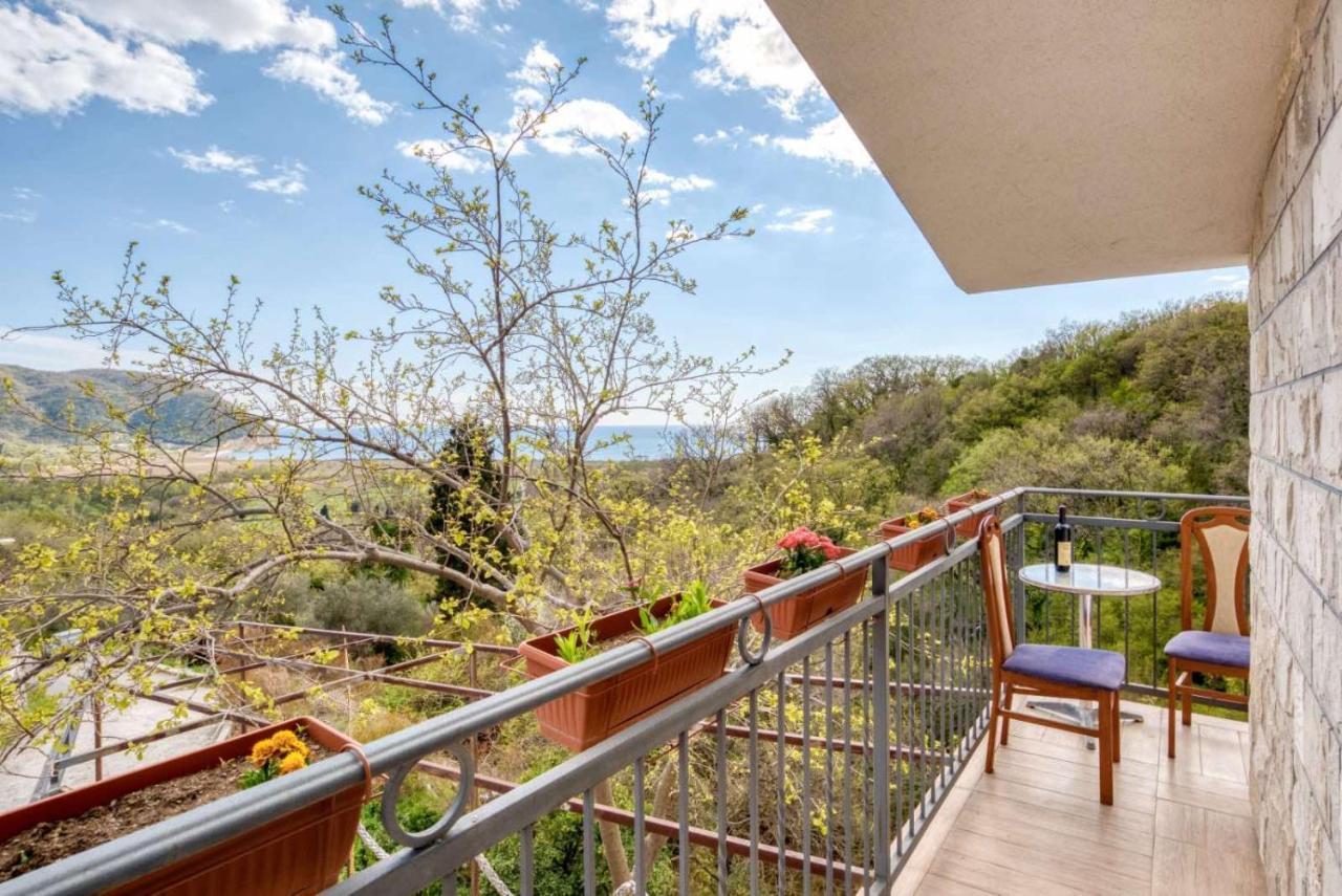 Savovic_Lux Apartment Petrovac Екстериор снимка
