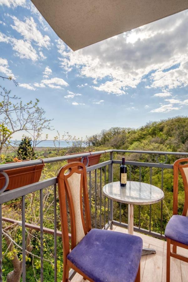 Savovic_Lux Apartment Petrovac Екстериор снимка