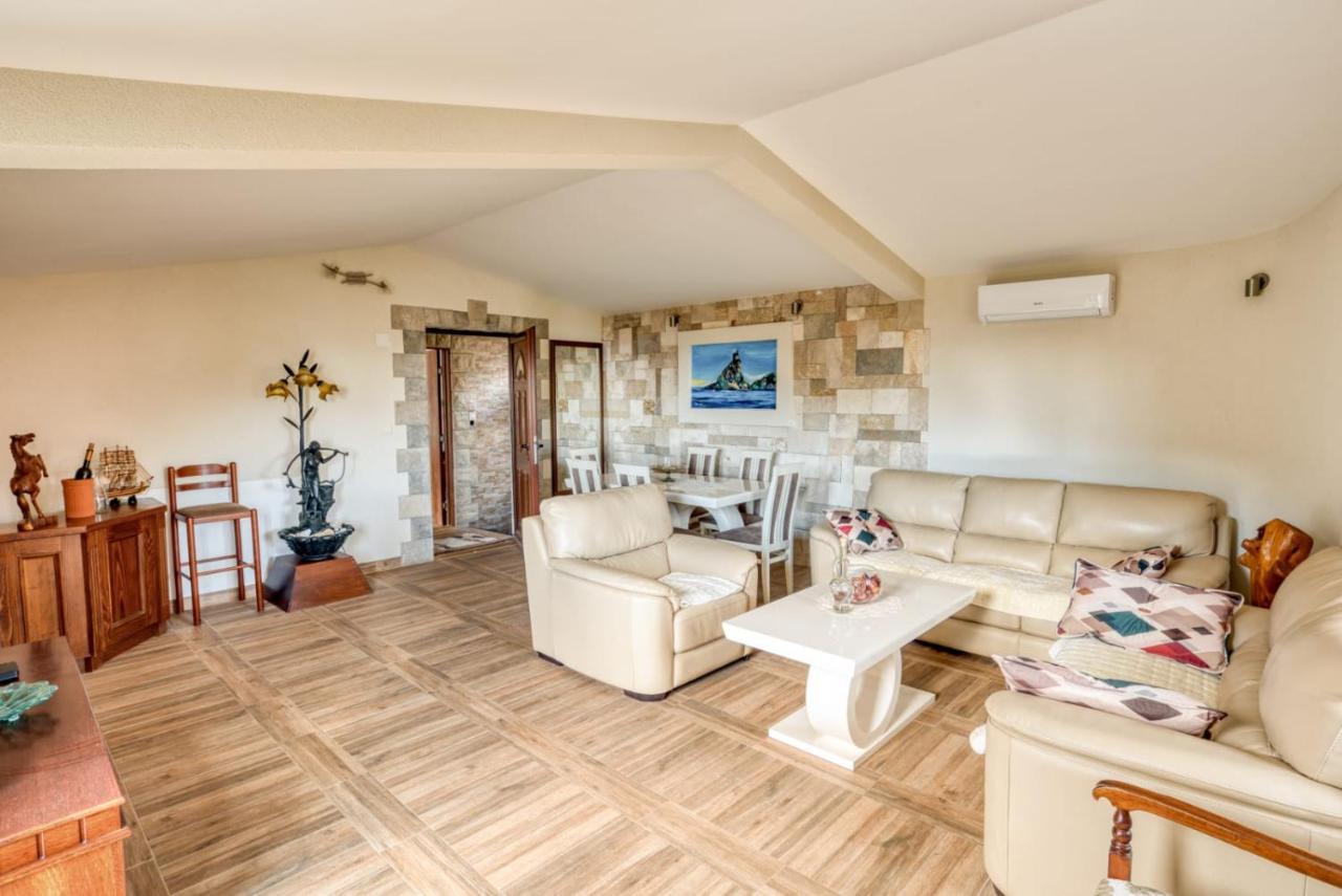 Savovic_Lux Apartment Petrovac Екстериор снимка